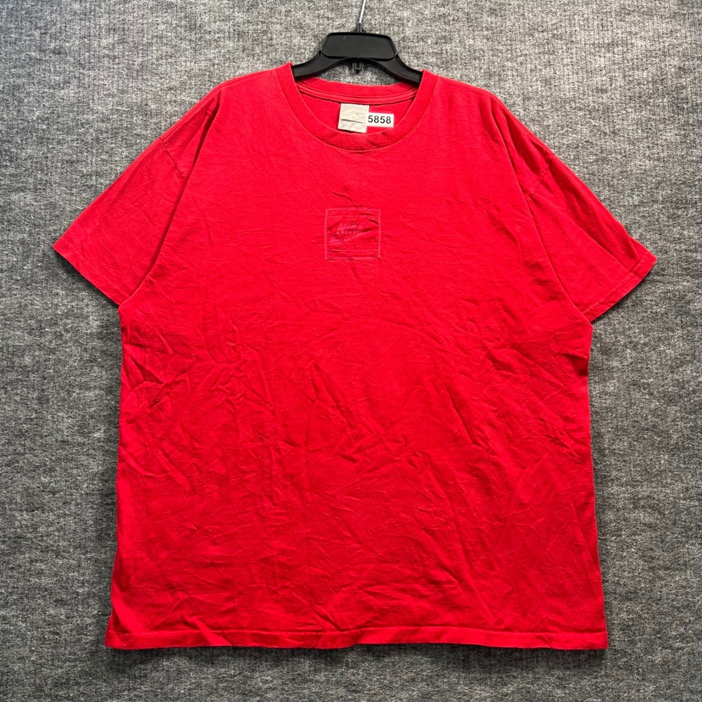 Nike Center Swoosh T-Shirt Mens XL Red Short Sleeve Embroidered Logo